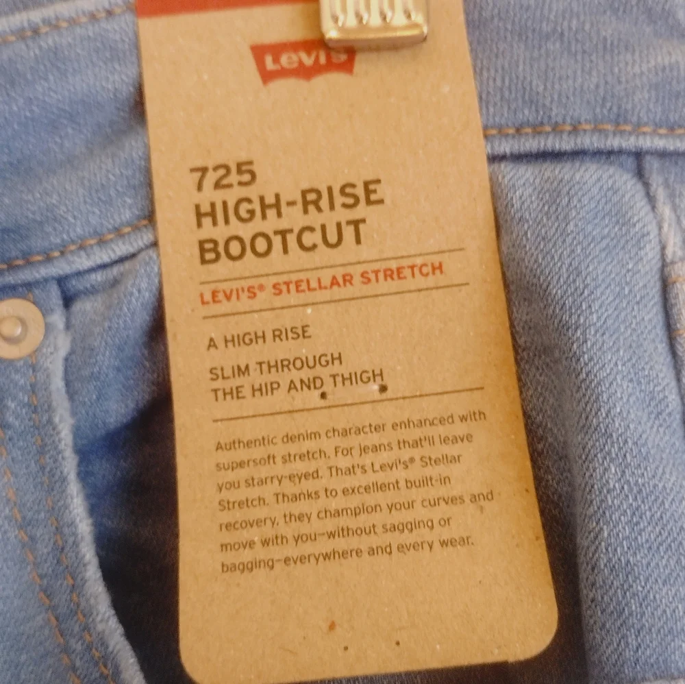Levi's 725 High Rise Boot cut Denim Jeans - Picture 8 of 9